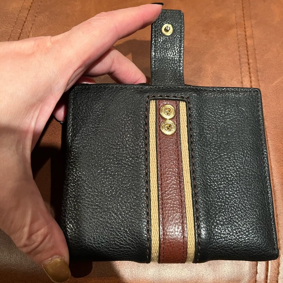Small Women’s Leather Wallet - Picture 3 of 8
